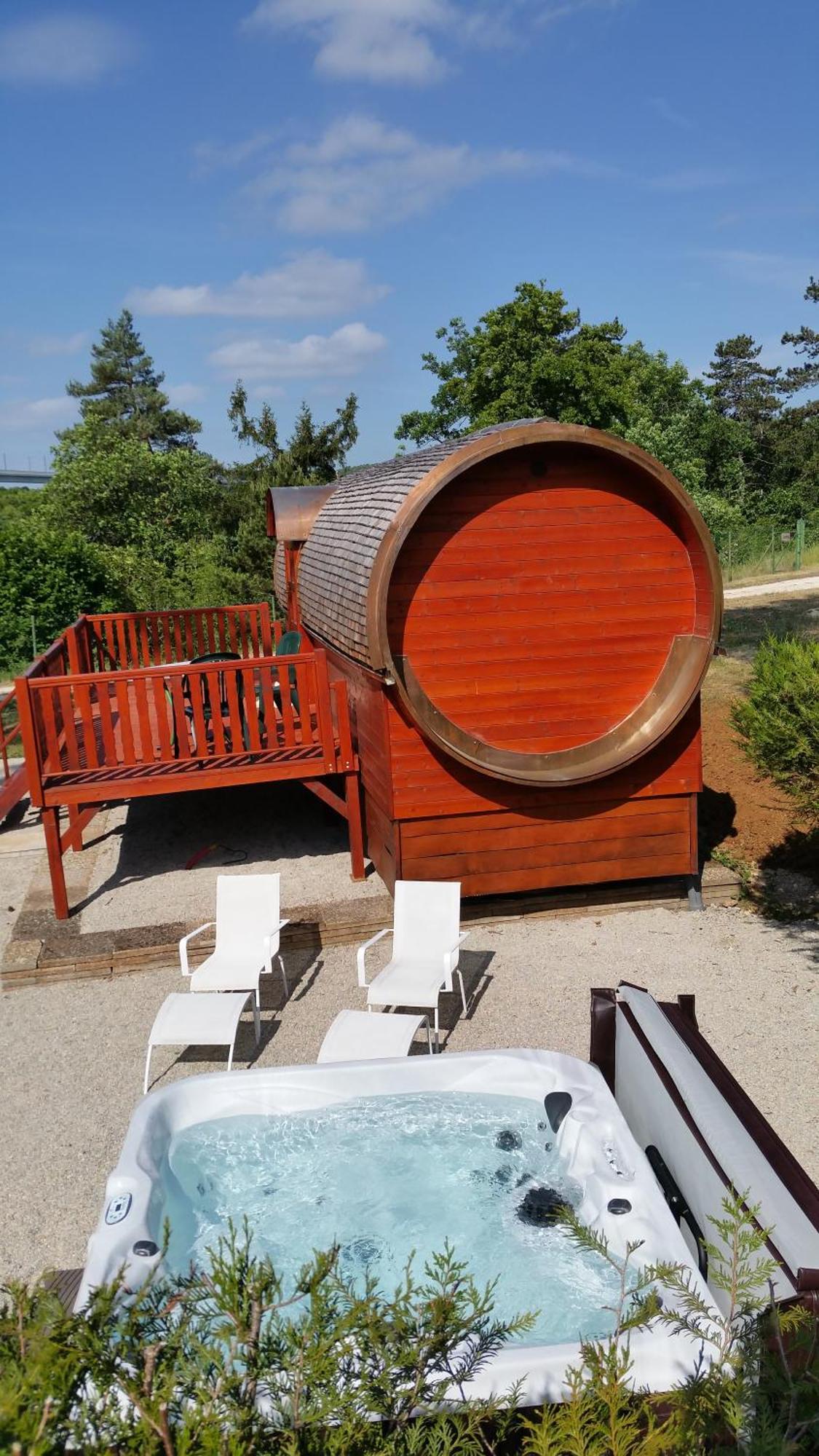 Camping De La Pelouse Jaulny Rom bilde
