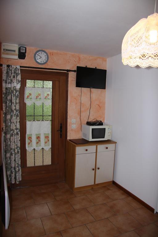 Camping De La Pelouse Jaulny Rom bilde